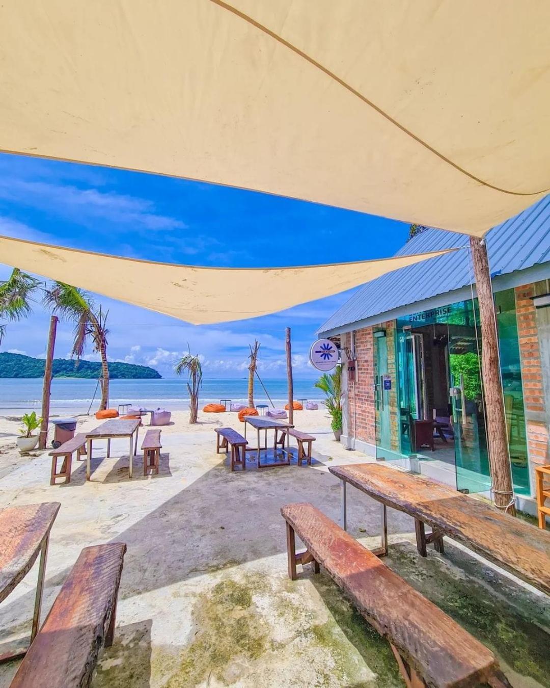 Langkawi Pantai Cenang - Private Beach Glamping Experience Екстер'єр фото